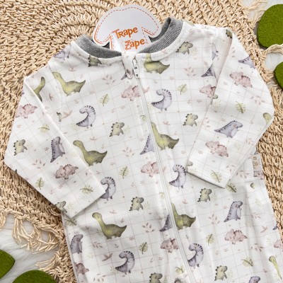 Macacão de Malha com Abertura em Zíper e pézinho bordado Dinos Babys - Off White e Mescla Macacão de Malha com Abertura em Zíper e pézinho bordado Dinos Babys - Off White e Mescla